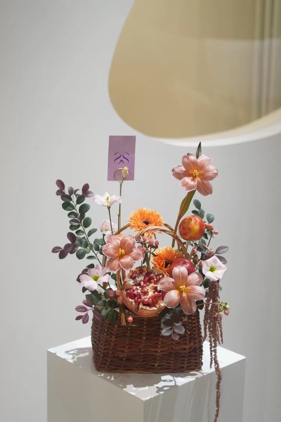 Top 5 Mẫu Hoa Được Yêu Thích Nhất Tại 2Sweet: Khám Phá Vẻ Đẹp Tinh Tế Cho Mọi Dịp! 7 2sweet giỏ hoa
