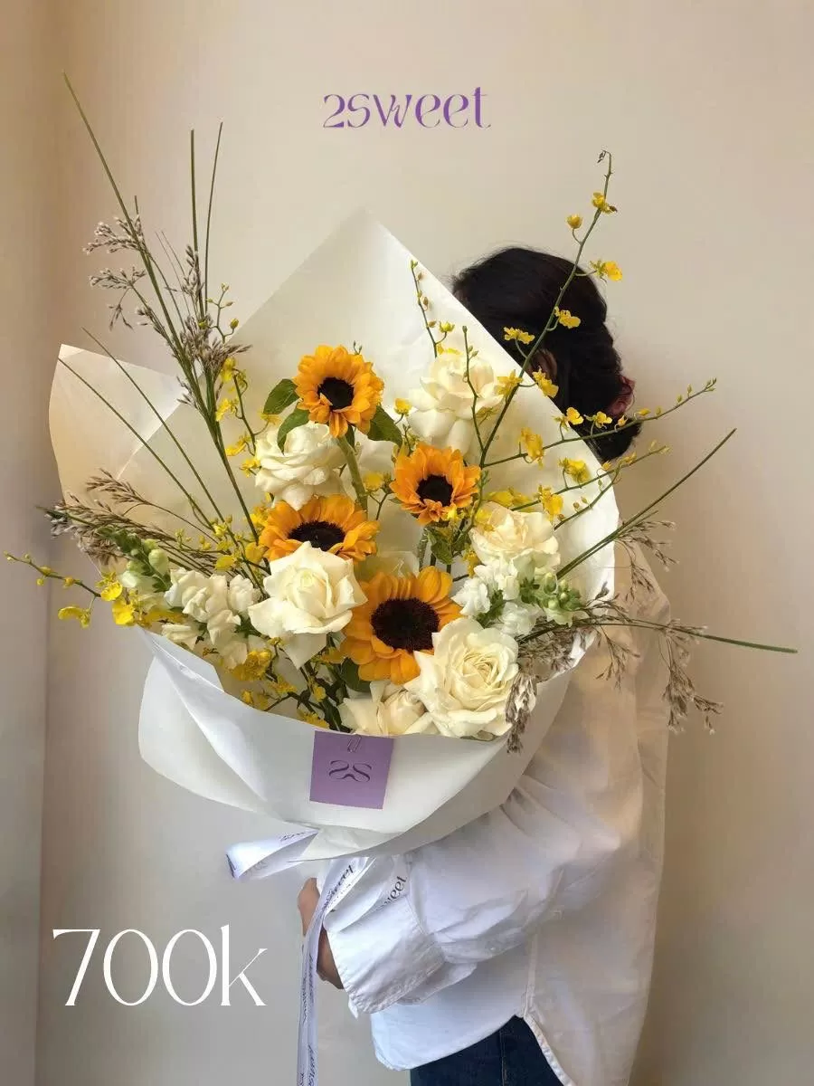 2Sweet Gợi Ý Những Mẫu Hoa Đẹp & Ý Nghĩa Dành Tặng Ngày 20/10 – Trao Trọn Yêu Thương 2 2sweet hoa hướng dương